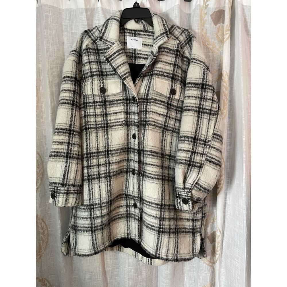 Old Navy Black & Whit Wool Shacket